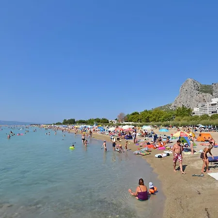 Antonela * Omis